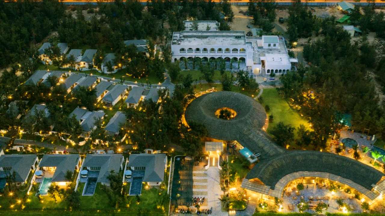 Review Stelia Beach Resort Phú Yên - tuyệt tác của phong cách kiến trúc Santorini
